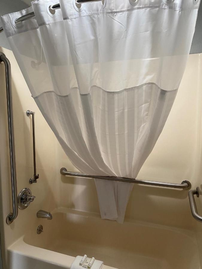 Americinn By Wyndham Williamsburg エクステリア 写真