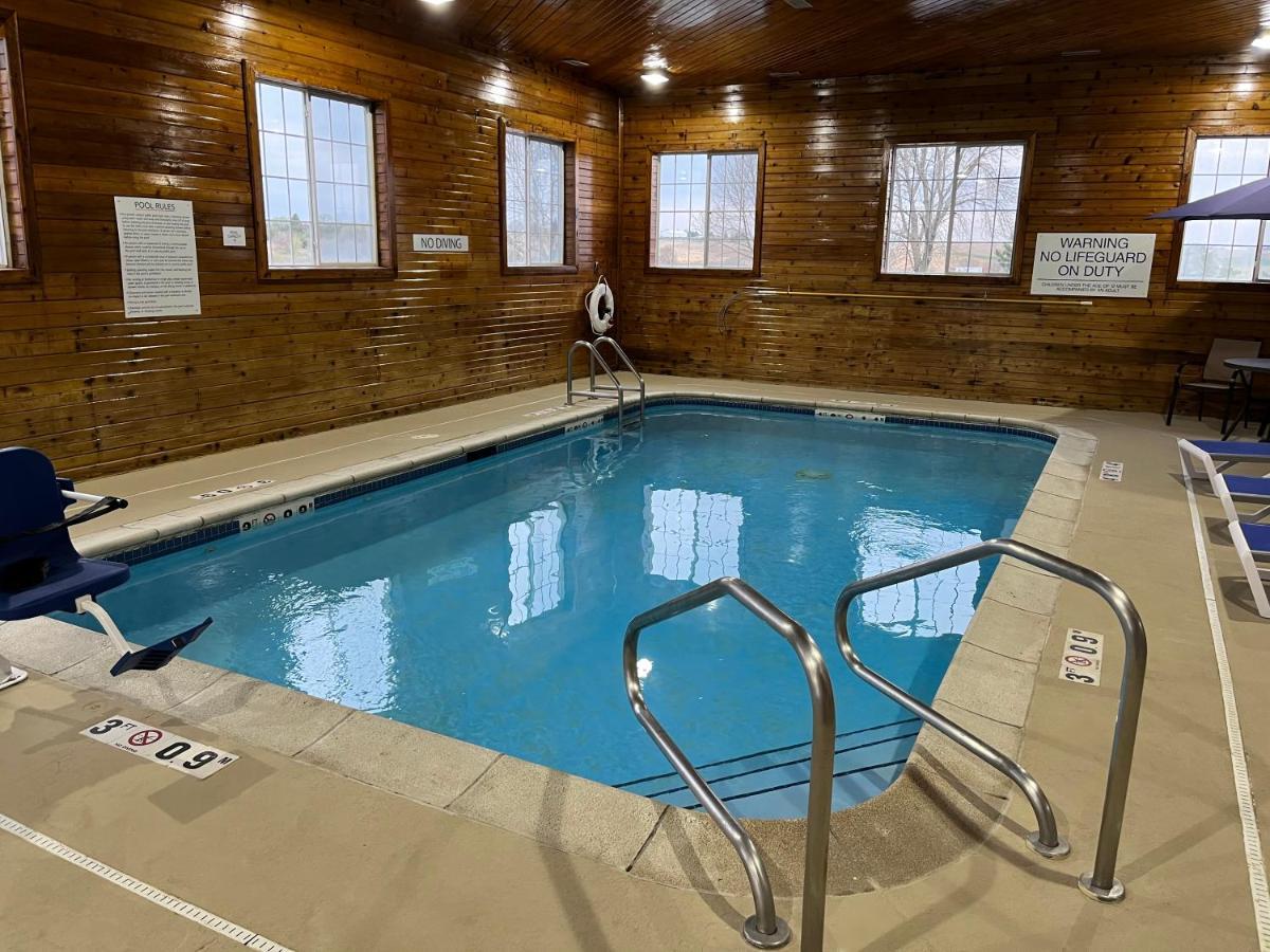 Americinn By Wyndham Williamsburg エクステリア 写真