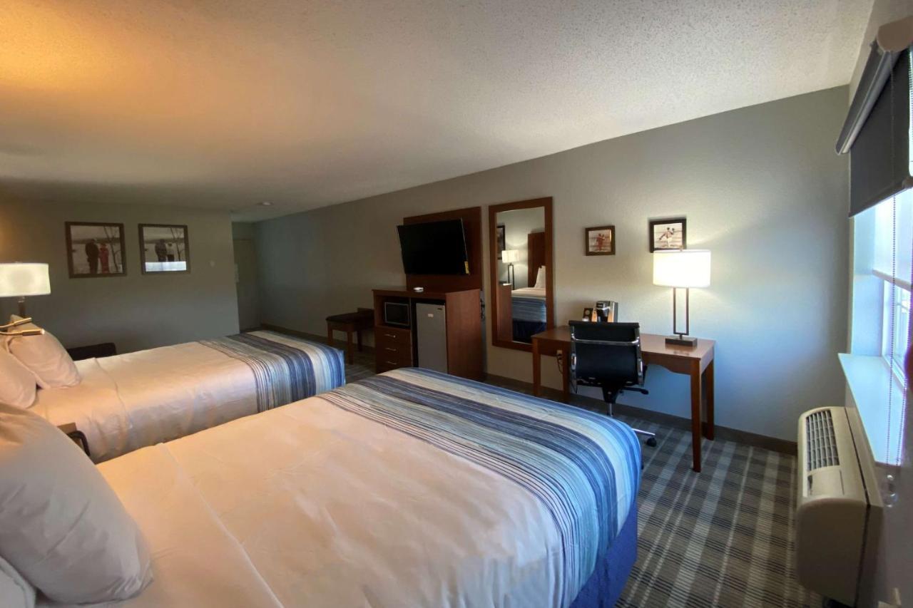 Americinn By Wyndham Williamsburg エクステリア 写真