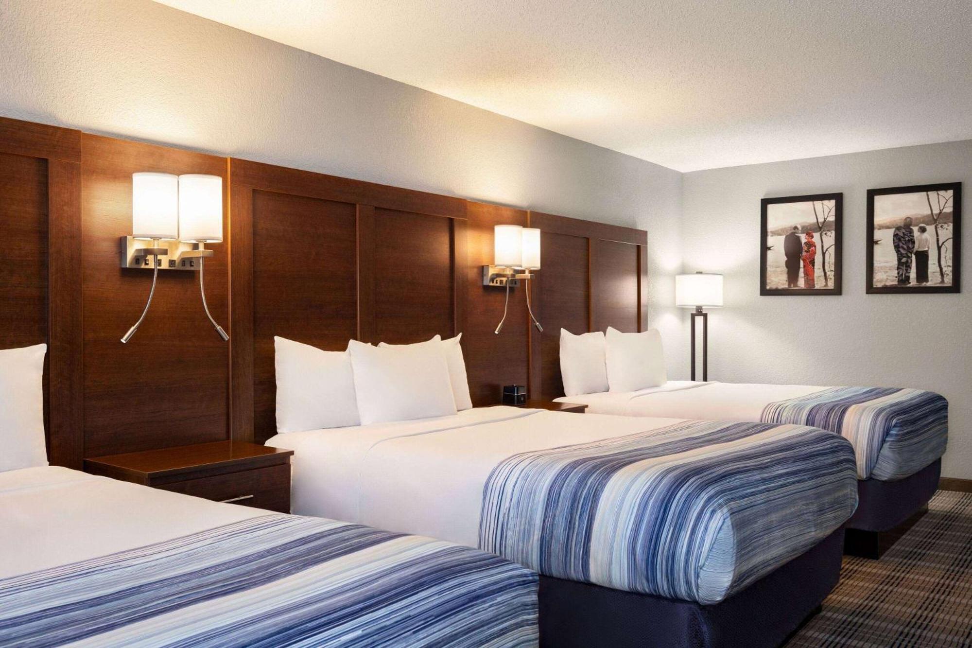 Americinn By Wyndham Williamsburg エクステリア 写真